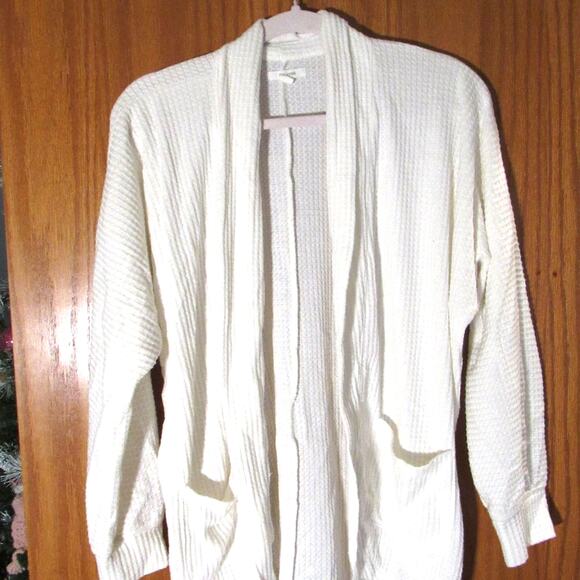 Maurices White Waffle-Knit Boyfriend Cardigan – Size Small - Picture 2 of 5